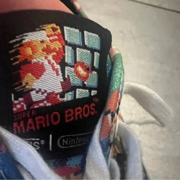 Nintendo Mario Vans Shoes Men’s 8.5 or Women’s 10​ - Picture 10 of 11